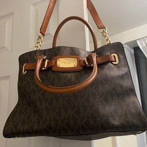 Michael Kors Purse for Sale!!